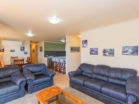 Aranda 3 / 25 Townsend Street - Accommodation Daintree 4