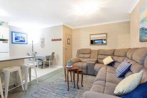 Apollo Unit 7 - Accommodation Daintree 1