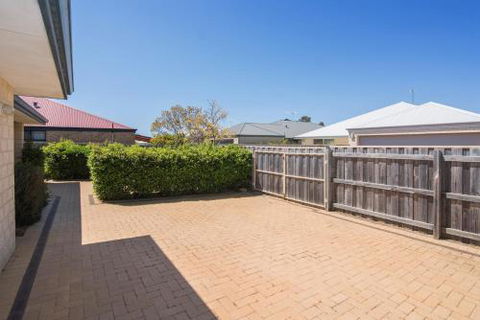 Acrosstheway - Accommodation Daintree 1