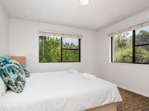 EAST COAST ESCAPES Byron Beachfront - Accommodation Daintree 0