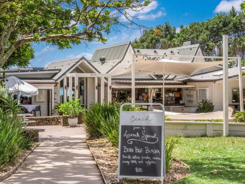 EAST COAST ESCAPES Byron Beachfront - Accommodation Daintree 3