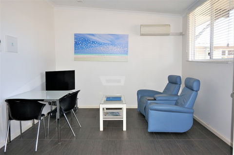 Getaway Villas Unit 38 2 - Accommodation Daintree 6