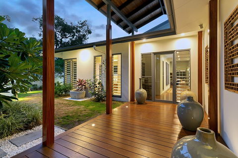 Veldree Palm Cove Rainforest Privacy - Accommodation Daintree 5