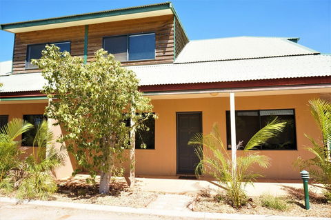 Ningaloo Breeze Villa 3 - Accommodation Daintree 2