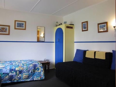 Naracoopa Holiday Cottages - Accommodation Daintree 3