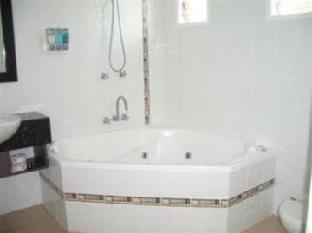 Toolooa Gardens Motel & Apartments - Accommodation Daintree 1
