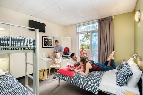 Adelaide Central YHA - Hostel - Accommodation Daintree 6
