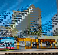 Surfers Hawaiian Holiday Apartments - Accommodation Daintree