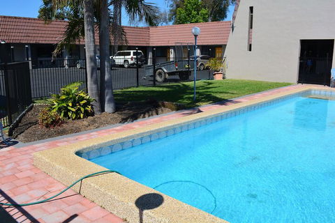 Alabaster Motor Inn Taree - Accommodation Daintree 2