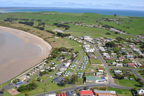 Stanley Cabin & Tourist Park - Accommodation Daintree 0