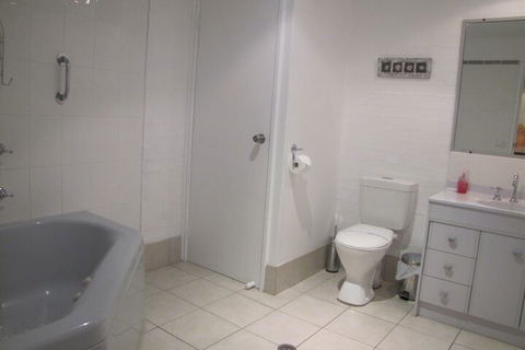 Apollo Apartments - Accommodation Daintree 5