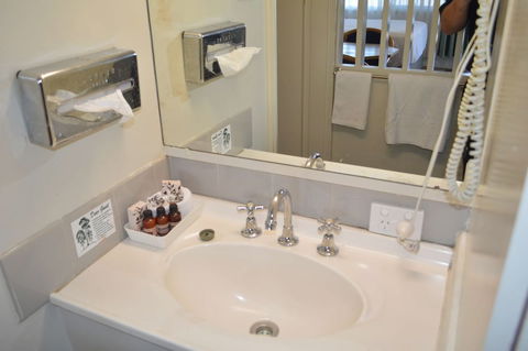 SureStay Hotel By Best Western Karinga Motel - Accommodation Daintree 6
