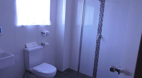Acacia Snowy Motel - Accommodation Daintree 5