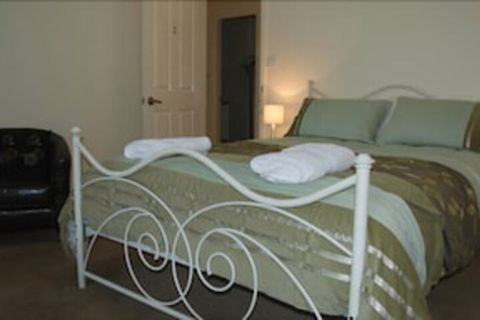 Gloucester On Avon Bed & Breakfast - Accommodation Daintree 7