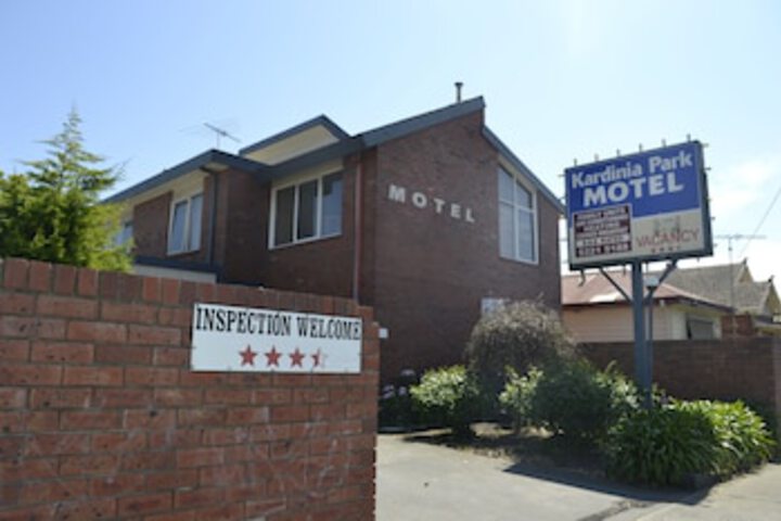 Newtown VIC Accommodation Daintree