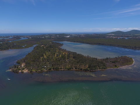 Lani's Holiday Island - Caravan Park - Accommodation Daintree 0
