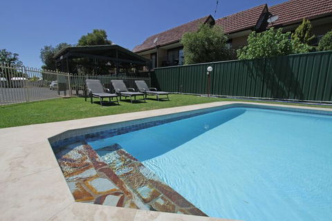 Atlas Motel - Accommodation Daintree 2
