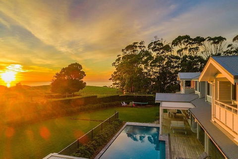 Your Luxury Escape - Trig Point - Accommodation Daintree 1