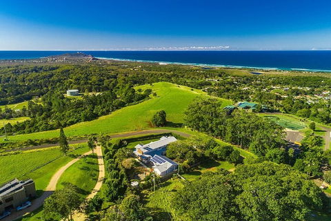 Your Luxury Escape - Trig Point - Accommodation Daintree 0