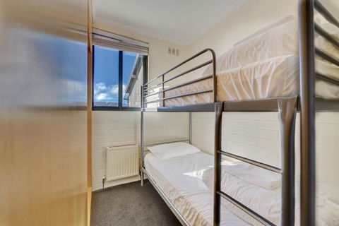 Snow Ski Apartments 09 - Accommodation Daintree 5
