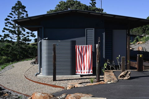 Your Luxury Escape - Carinya Cottages 6 - Accommodation Daintree 0