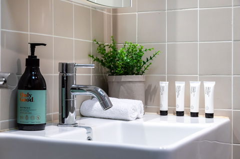 Urban Rest - Banq - Accommodation Daintree 3