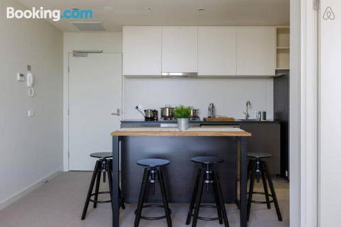A Cozy CBD Suite With Spectacular City Views - Accommodation Daintree 5