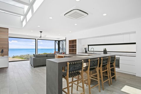Apollo Bay Beach House - Accommodation Daintree 4