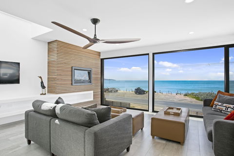 Apollo Bay Beach House - Accommodation Daintree 6