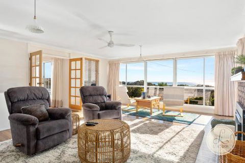 TASSIE SEASIDE SERENITY LAbode Accommodation - Accommodation Daintree 0