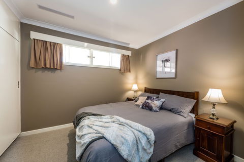 Hedge House- Luxury Space Style Location - Accommodation Daintree 6