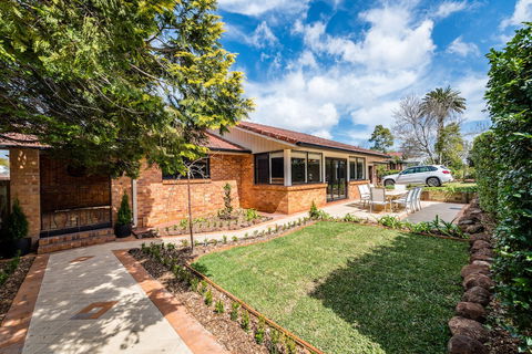 Hedge House- Luxury Space Style Location - Accommodation Daintree 1