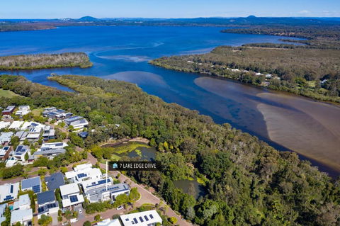 Ultimate Light & Space Noosa Heads - Accommodation Daintree 3