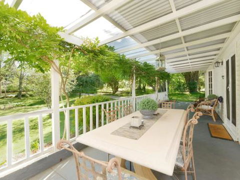 Redwood Cottage Burradoo Getaway Southern Highlands 4pm Check Out Sunday - Accommodation Daintree 1