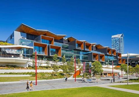 DREAM HARBOUR VIEW 2 BRM / GYM POOL & PARKING - Accommodation Daintree 6