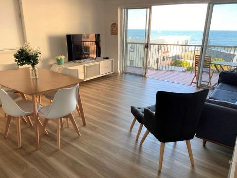 Sanctuary Shores 2 Bedroom Apartment - Accommodation Daintree 0