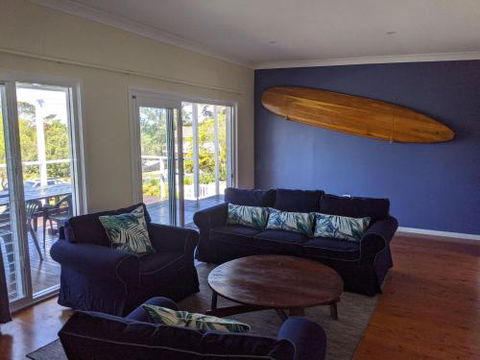 Seagrass Beach House At Hyams 4pm Check Out Sundays - Accommodation Daintree 2