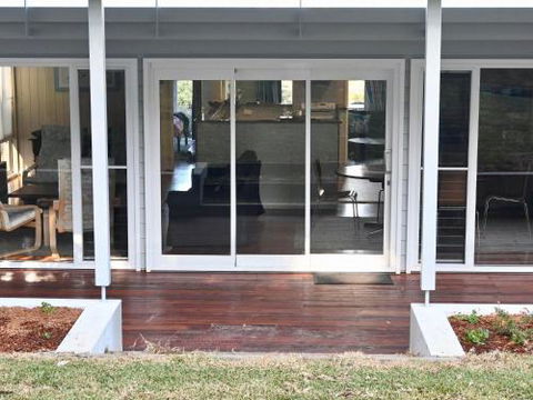 Seagrass Beach House At Hyams 4pm Check Out Sundays - Accommodation Daintree 3