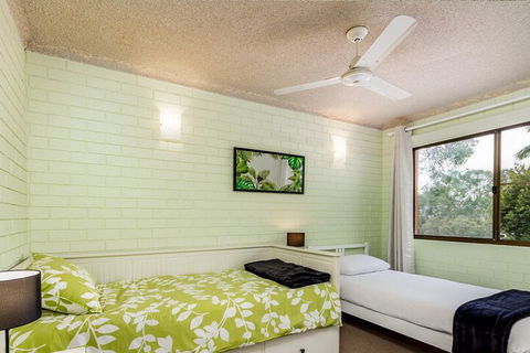 Air Conditioned Unit Stones Throw To The Waterfront - Accommodation Daintree 4