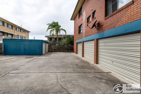 Air Conditioned Unit Stones Throw To The Waterfront - Accommodation Daintree 0