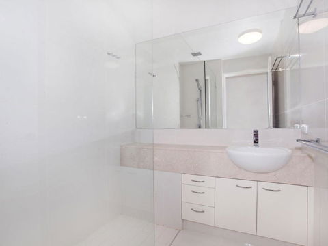 Kirribilli 13 2 BDRM Riverview Apartment - Accommodation Daintree 5