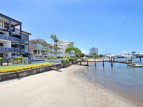 Kirribilli 13 2 BDRM Riverview Apartment - Accommodation Daintree 6