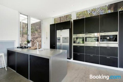 Above It All - Accommodation Daintree 3