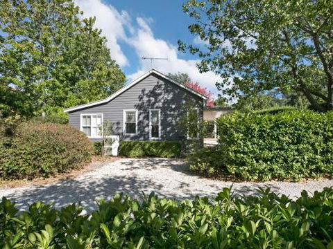 Rose Cottage Bowral Southern Highlands - Accommodation Daintree 1