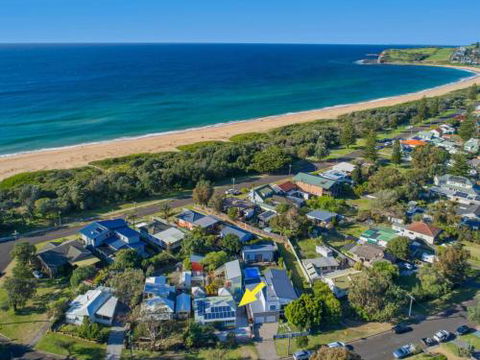 THE OASIS Werri Beach 4pm Check Out Sundays - Accommodation Daintree 0
