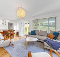 MOBYS at HYAMS Hyams Beach 4pm check out Sundays - Accommodation Daintree