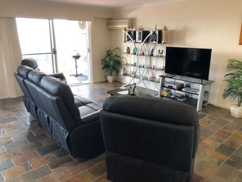 Nelson Towers Unit 41 / 71 Victoria Parade - Accommodation Daintree 1