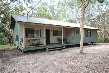 North Coast Holiday Parks Hungry Head Cabins - Accommodation Daintree 0