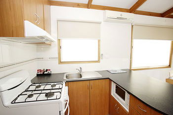 Geelong Riverview Tourist Park - Accommodation Daintree 6
