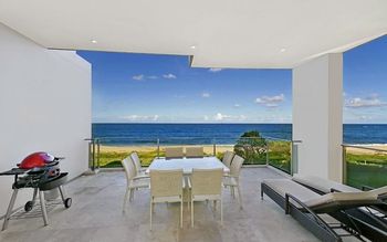 Nautilus Beachfront Apartment 12 - Accommodation Daintree 6